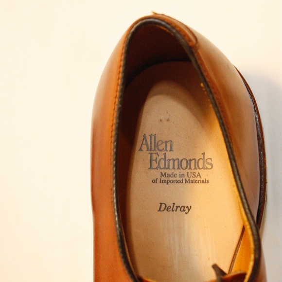 Allen Edmonds mens derby shoes. - Picture 4 of 6